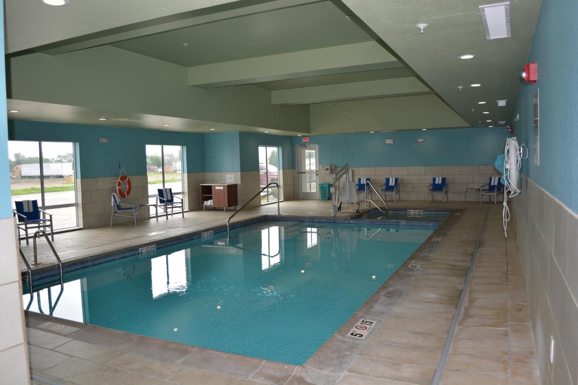 Holiday Inn Express & Suites Liberal Kültér fotó